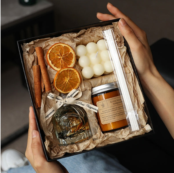 Candlelight gift set. Aromatherapy candle