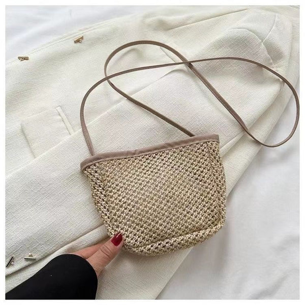 Crossbody straw bag