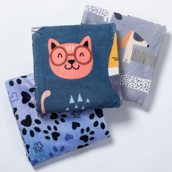 Soft & Cozy Furry Friends Pet Blanket