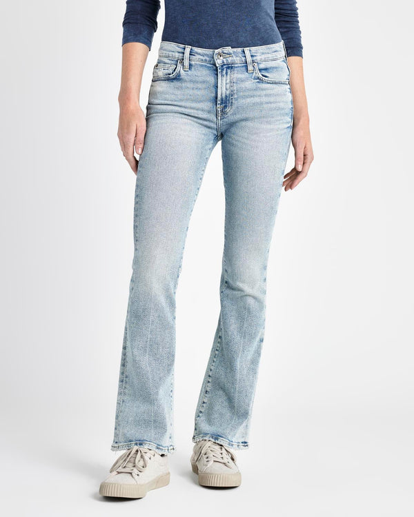 Bootcut Jean in Medium Wash