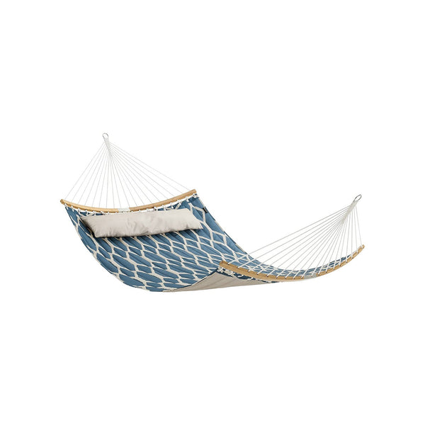 Quilted Hammock with Curved Bamboo Spreaders